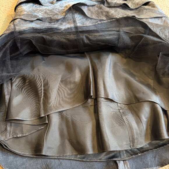 Adrianna Papell Gown Formal Grey Metallic Shutter Pleat Illusion Bodice Size 6P - Picture 13 of 15